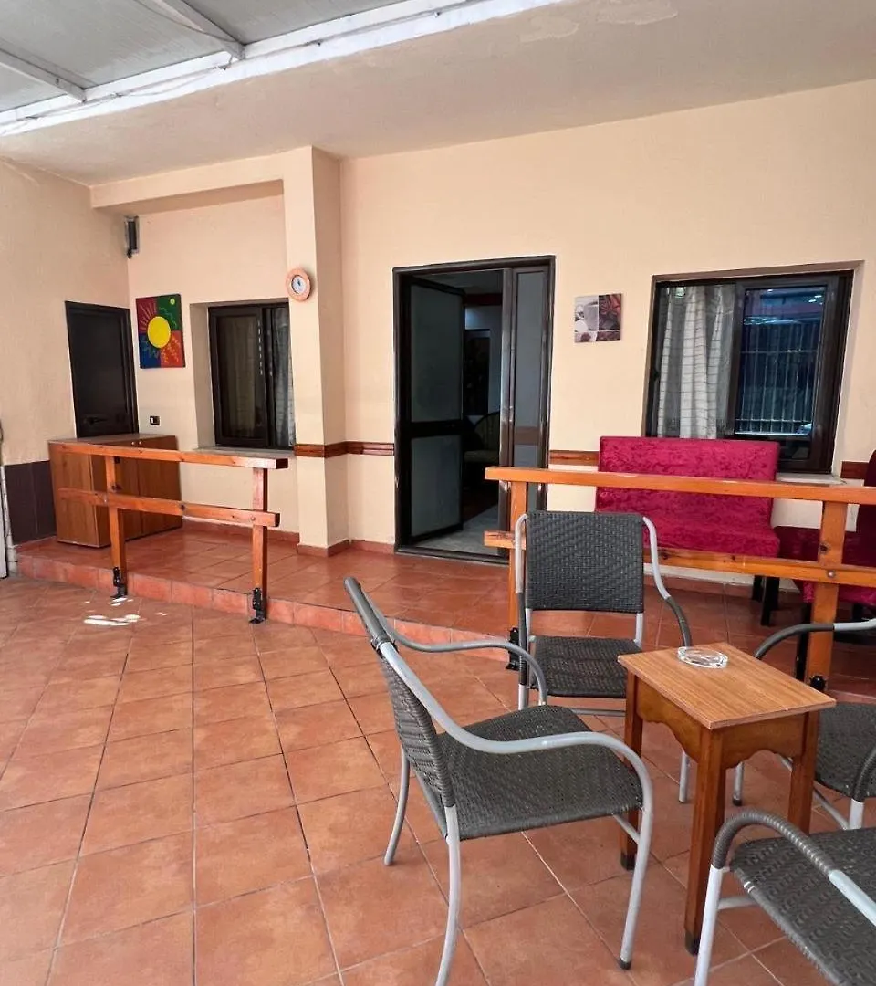 טיראנה Ajla S Apartamens דירה